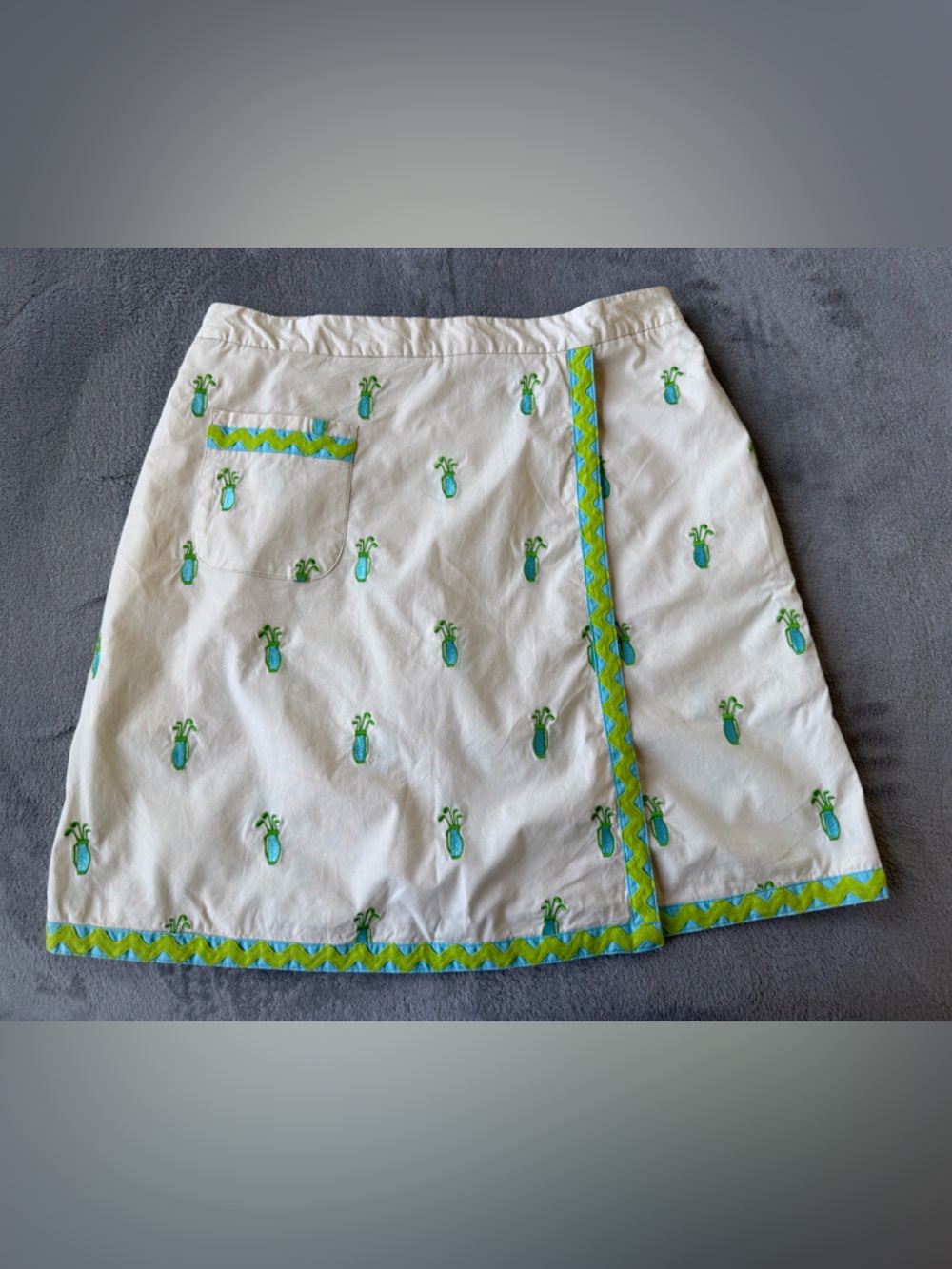 Lilly Pulitzer Cream Skirt with Green Embroidered Golf Motif